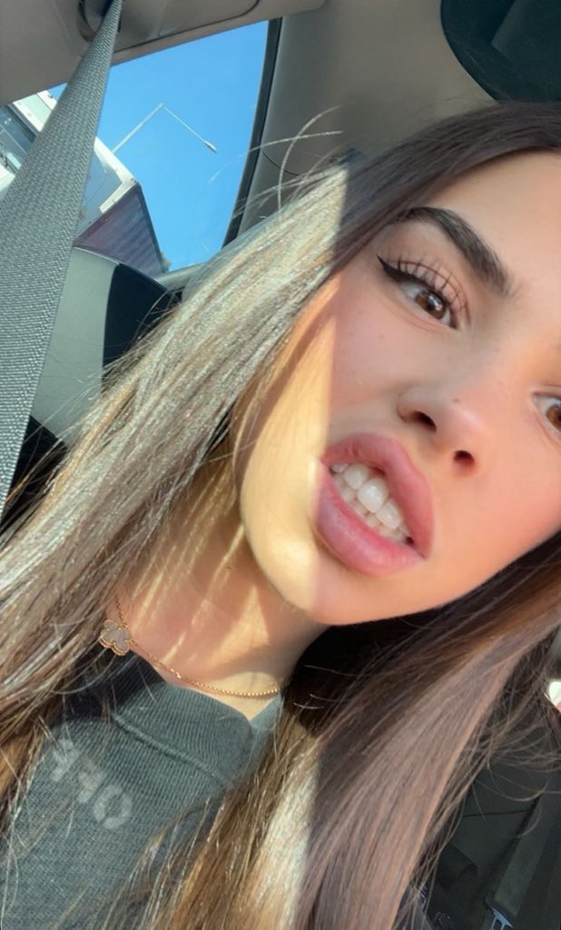 strdstgrl_'s tweet photo. ᅠᅠᅠ               
ᅠᅠᅠ                        ——— ♡⃕ ——— 
ᅠᅠᅠ     
ᅠᅠᅠ                   Pɩᥱᥴᥱ⳽ oƒ ຕᥱ 🌼

            ⠀ ⠀ #TakeaPicBD https://t.co/FpJRTtzpZF