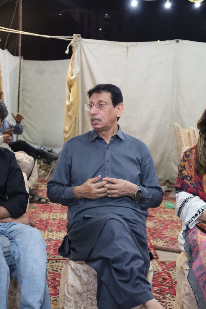 MQMPKOfficial's tweet photo. ایم کیو ایم پاکستان کے سینئر مرکزی رہنما سید امین الحق کی زیر صدارت مرکزی شعبہ اطلاعات و نشریات اور مرکزی ڈیجیٹل میڈیا کمیٹی کا اہم اجلاس ہوا ،جس میں آج  منعقد ہونے والے معرکہ حق جشن آزادی کے مرکزی پروگرام کے حوالے سے تیاریوں کا جائزہ لیا گیا اور اہم ہدایات دی گئی۔
#MQMPakistan https://t.co/rE1KdfKieo