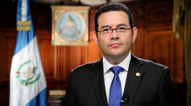 Jovanna Garcon (@jovannagarcon) on Twitter photo #URGENTE 🚨 La jueza Ingrid Cifuentes ordena al <a href="/MPguatemala/">MP de Guatemala</a> que investigue al expresidente Jimmy Morales por el incendio en el Hogar Seguro. #URGENTE 🚨 La jueza Ingrid Cifuentes ordena al <a href="/MPguatemala/">MP de Guatemala</a> que investigue al expresidente Jimmy Morales por el incendio en el Hogar Seguro.