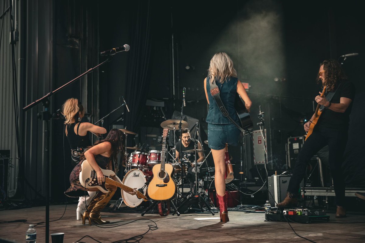 runawayjune's tweet image. Oh how we 🫶🏼 Ohio!