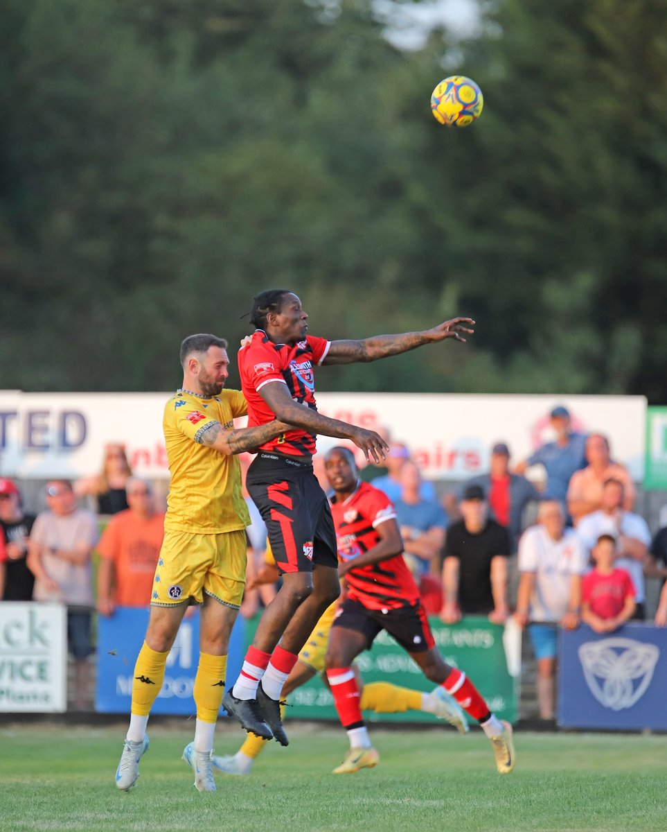 NorthantsLegend's tweet photo. So far so good for @KTFCOfficial who are enjoying home comforts against @leistonfc - leading 2-0 in the @SouthernLeague1.

@NilePowerRanger with his second of the season and Alfie Lewis with the goals.

@TheRealCase @JakeSharpeBBC @NonLeaguePaper https://t.co/48Ac5kA08x