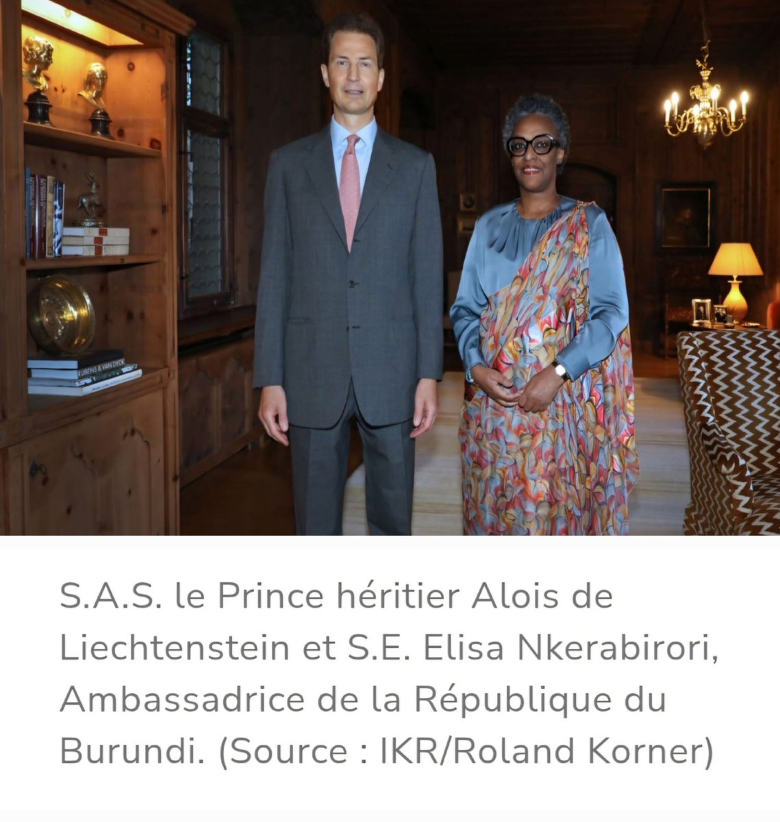 Ce 12 août 2025 à Vaduz, Son Excellence Madame l’Ambassadeur Elisa Nkerabirori a présenté ses Lettres de créance à S.A.S. le Prince héritier Alois de Liechtenstein, marquant une étape historique dans l’établissement des relations diplomatiques entre le #Burundi 🇧🇮 et la