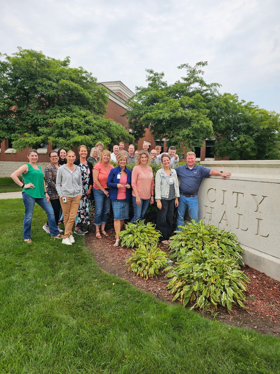 📷 Happy #CityHallSelfie Day from the City of Manitowoc

Today, we’re proud to join communities across the country in celebrating City Hall Selfie Day—an annual tradition that showcases pride in local government and the fantastic people who make it all happen. Here are just some