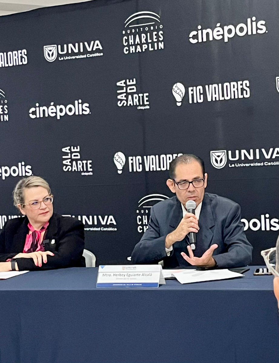 LupitaVenegasDC's tweet photo. Ya viene FIC Valores, Cine con valores universales!!
Disfrutemos en familia!! 
Del 4 al 20 de septiembre. Estemos atentos quienes vivimos en Guadalajara y diversos campus de UNIVA. https://t.co/pPfvkNY2hf