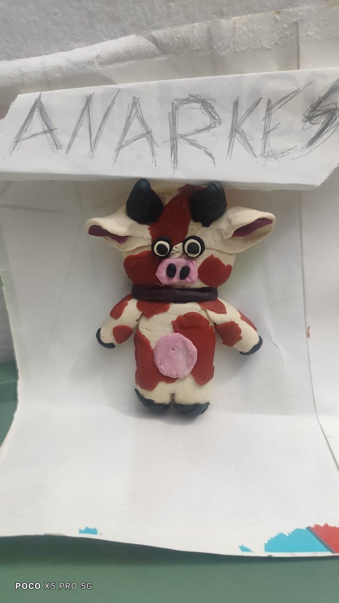 anarkest's tweet photo. I made this with playdough @lamumudotxyz https://t.co/9J2pRljf0s