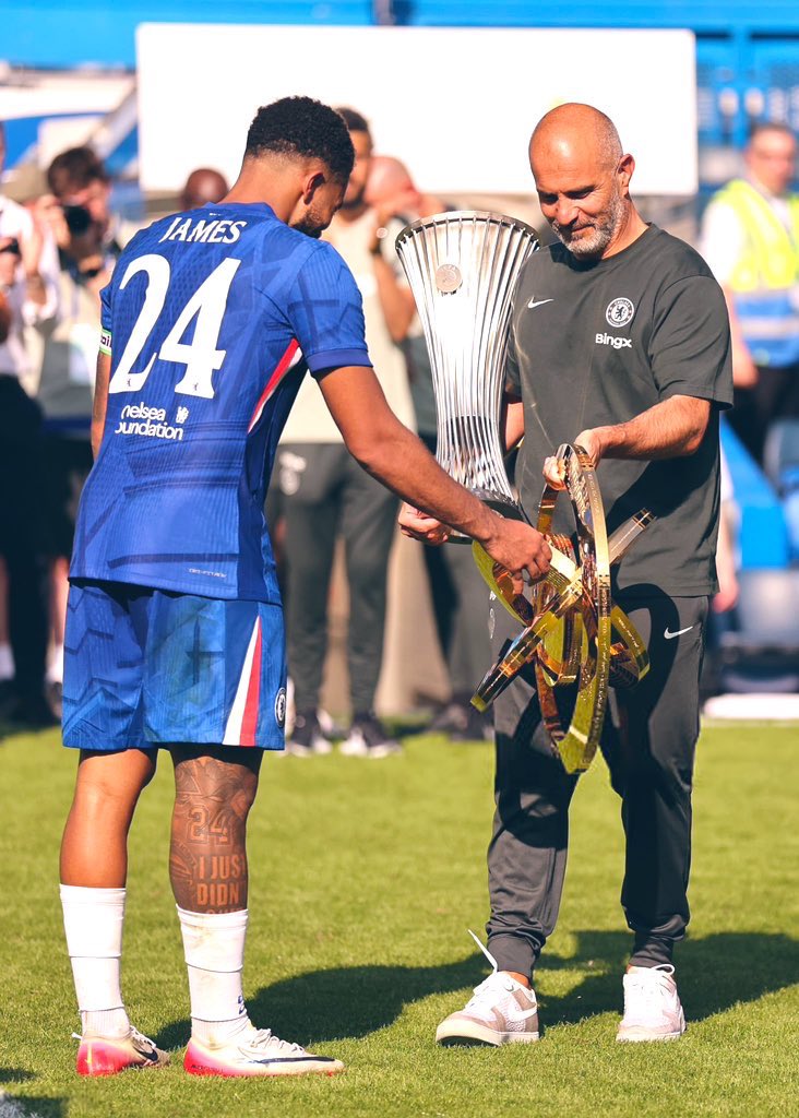 thekingadjor's tweet photo. For your own sanity, don’t allow Chelsea to win trophies😂😂😂😂. https://t.co/oT7Wn9V7eF