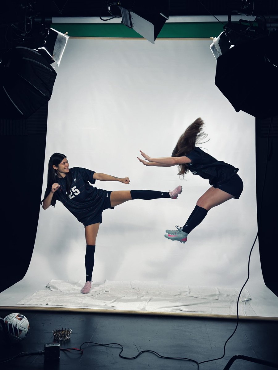rsuwsoccer's tweet photo. Lights! Camera! Action!📸🤳

Media Day Flicks!! More on our Instagram 
@rsuwsoccer

#backtothehill

@RSUHillcats https://t.co/5Uw7EyHGBJ