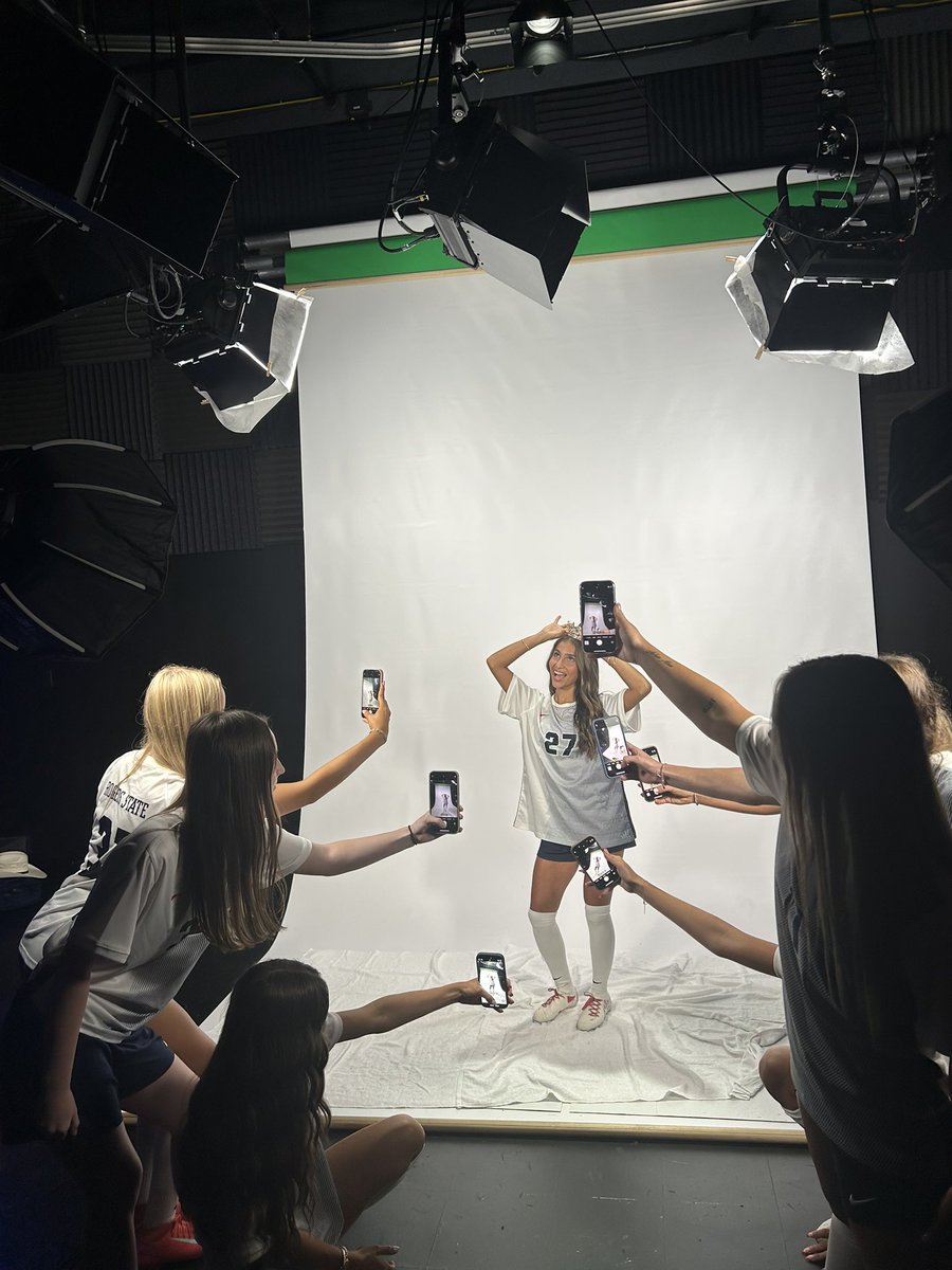 rsuwsoccer's tweet photo. Lights! Camera! Action!📸🤳

Media Day Flicks!! More on our Instagram 
@rsuwsoccer

#backtothehill

@RSUHillcats https://t.co/5Uw7EyHGBJ