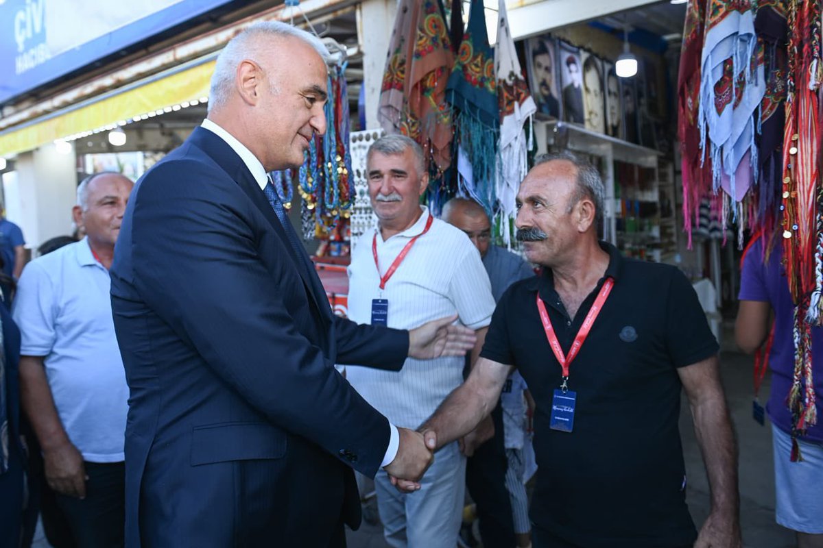 “Mayamız Birlik, Mirasımız Kardeşlik” temasıyla düzenlenen Hacı Bektaş Veli’nin Vefatının 754. Yıl Dönümü Anma Etkinliğini Cumhurbaşkanı Yardımcımız Sayın Cevdet Yılmaz’ın da katılımıyla gerçekleştirdik.

Bakanımız <a href="/MehmetNuriErsoy/">Mehmet Nuri Ersoy</a>:
“Hünkâr Hacı Bektaş Veli, Anadolu’nun hamurunu