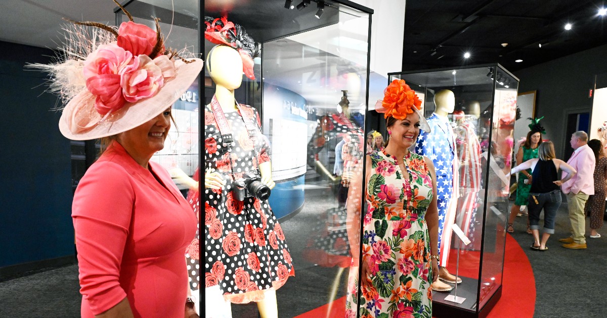 derbymuseum's tweet photo. New exhibit β
Grand opening β
Derby magic ... always β¨
πΈ: Dan Dry Photography
#DerbyFashion #newexhibit #DerbyEveryDay https://t.co/gUhvypVRi9