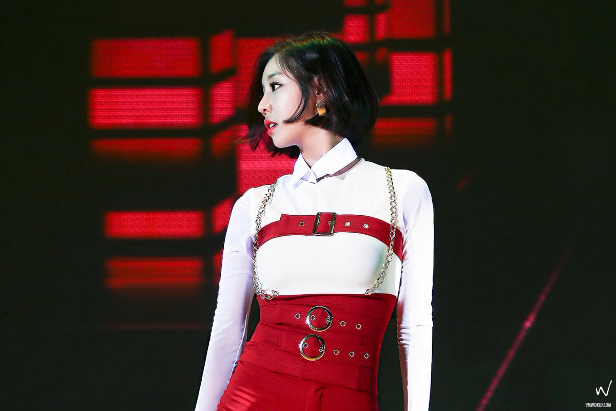 ⇢ #손성아 ✧ sungah 
150228 ⚘ 9mworld