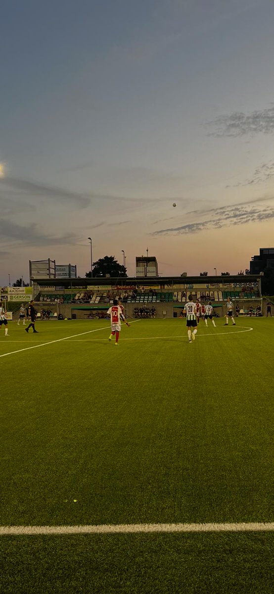 flevoboys's tweet image. Flevo Boys wint de oefenwedstrijd tegen @scgenemuiden met 1-3. Een mooi resultaat in de voorbereiding op ons nieuwe seizoen! 

⚽ Doelpuntenmakers: Kelt Jager, Johan Tiems en Roan van der Weij. 

#FlevoBoys #genfle #voetbal
