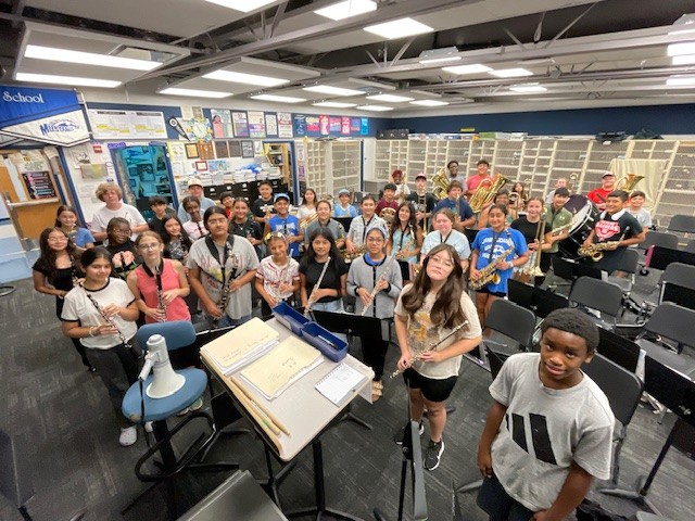 JAMustangs's tweet photo. Summer Band fun at Jane Addams Middle School!! #togetherwesoar https://t.co/m39OKuTwSF