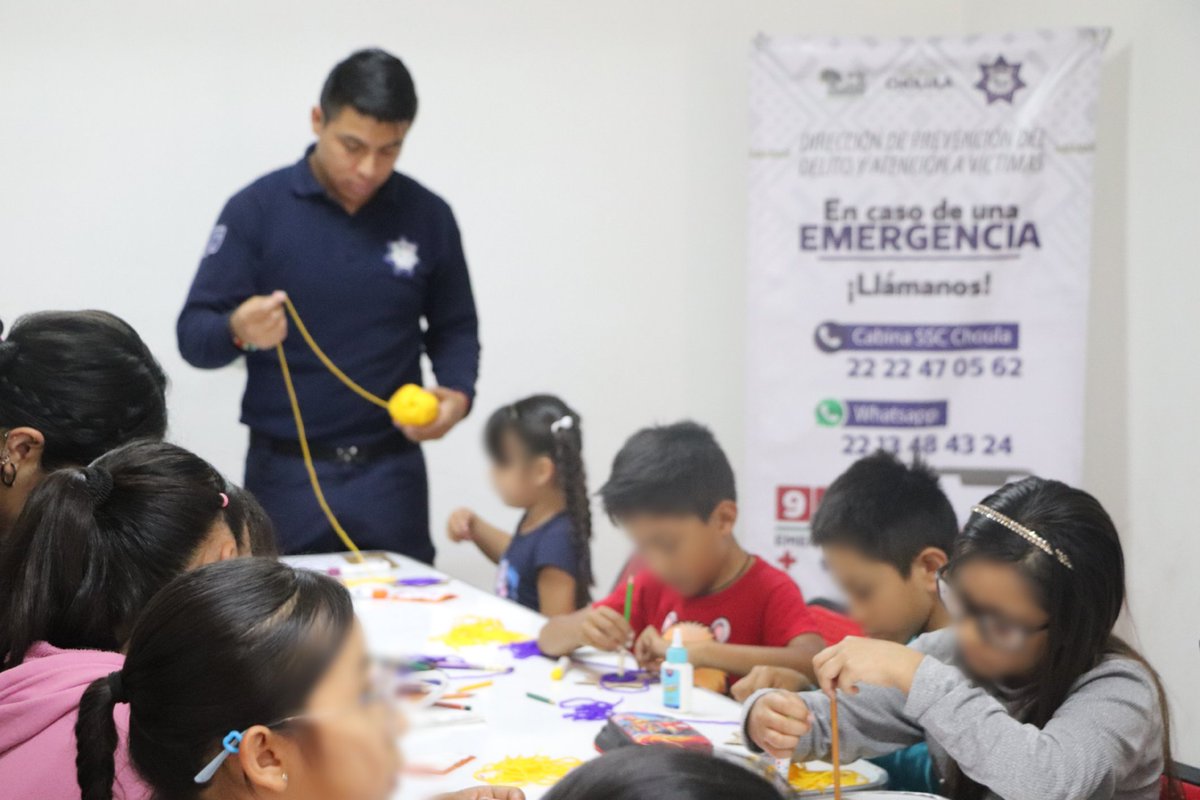 ☀️👧👦 ¡Comenzó el Verano Preventivo en San Diego Cuachayotla!

La Dirección de <a href="/prevencholula/">Prevención Cholula</a> dio inicio al curso de verano para que niñas y niños aprendan, jueguen y se diviertan mientras adquieren conocimientos en prevención y seguridad. 📚