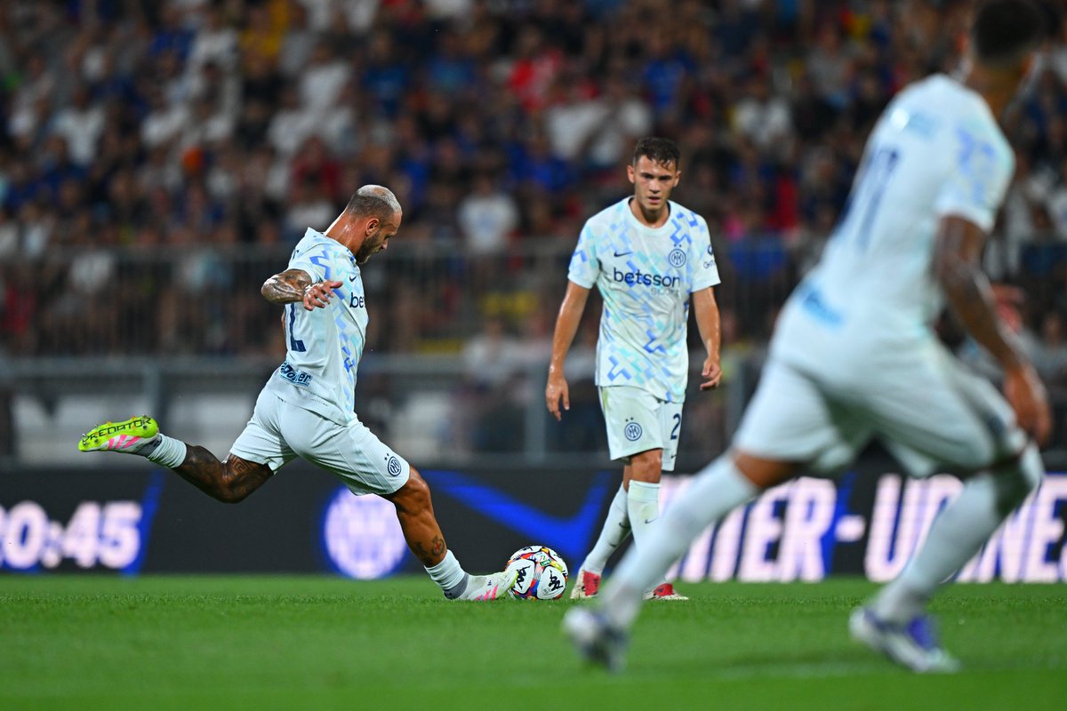 it_inter's tweet photo. Termina in paritร il primo tempo tra Monza e Inter: #Ciurria sblocca il risultato, i nerazzurri trovano il pari grazie a un'autorete di #Brindelli #MonzaInter https://t.co/XM4JpTjPIF