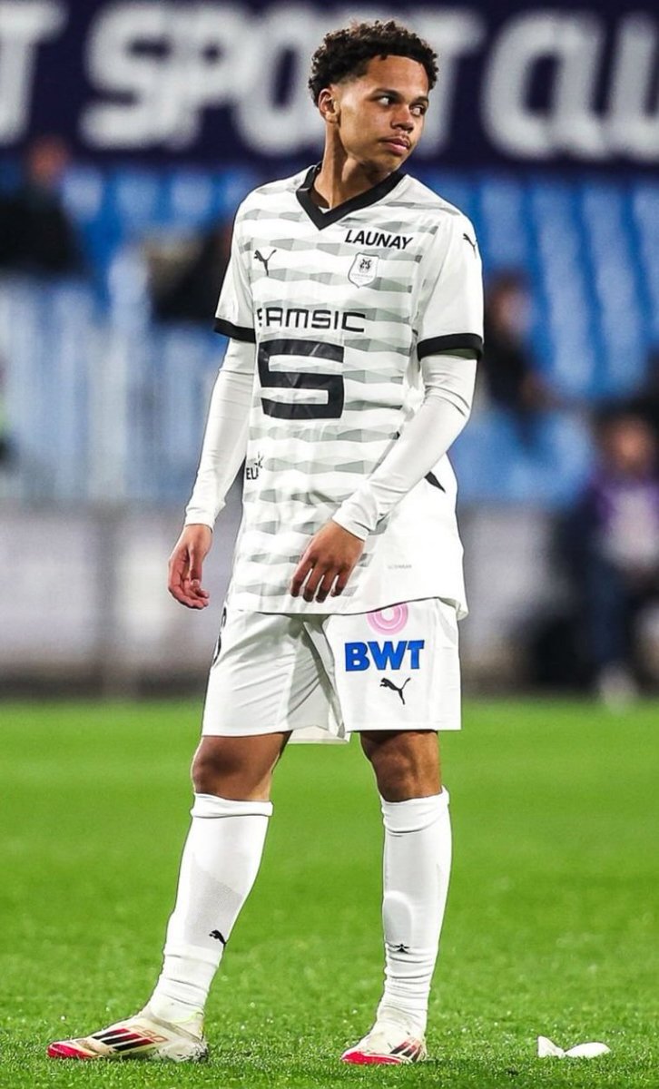 🚨 Ayanda Sishuba est dans les PETITS PAPIERS de Montpellier ! 🧡💙

Le jeune Belge pourrait remplacer Tanguy Coulibaly, sur le départ. 🔄

(<a href="/MohamedTERParis/">Mohamed TOUBACHE-TER</a>)