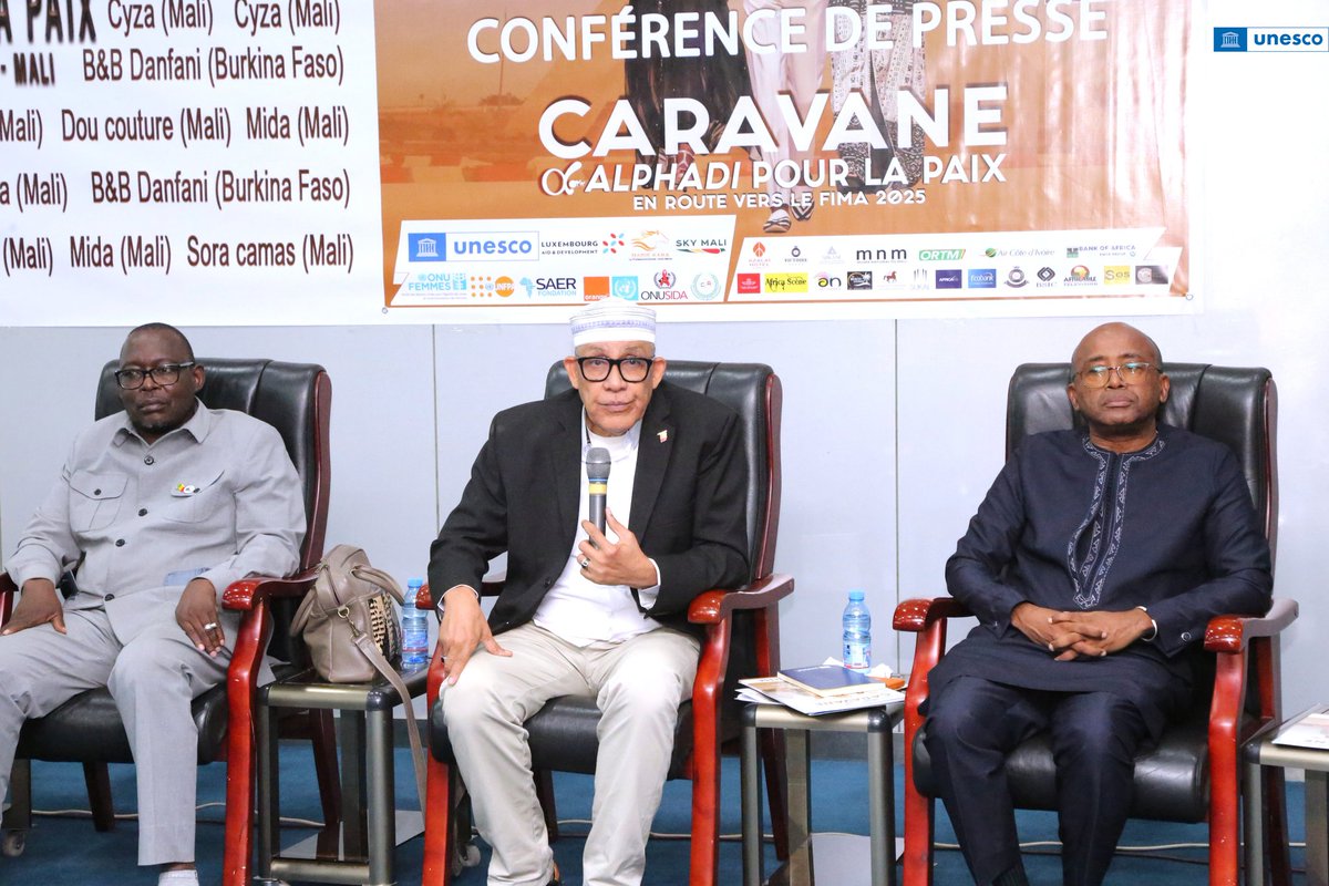 UnescoBamako's tweet photo. 📢 L’UNESCO a participé au lancement de la Caravane Alphadi pour la Paix 2025 🎉
Un événement placé sous le signe du vivre-ensemble, pour #promouvoir la #paix et la #cohésion sociale à travers la #mode, l’art et la créativité. ✨1/2
#UNESCOMali #CaravanePourLaPaix2025 https://t.co/KRi2A9r4cP