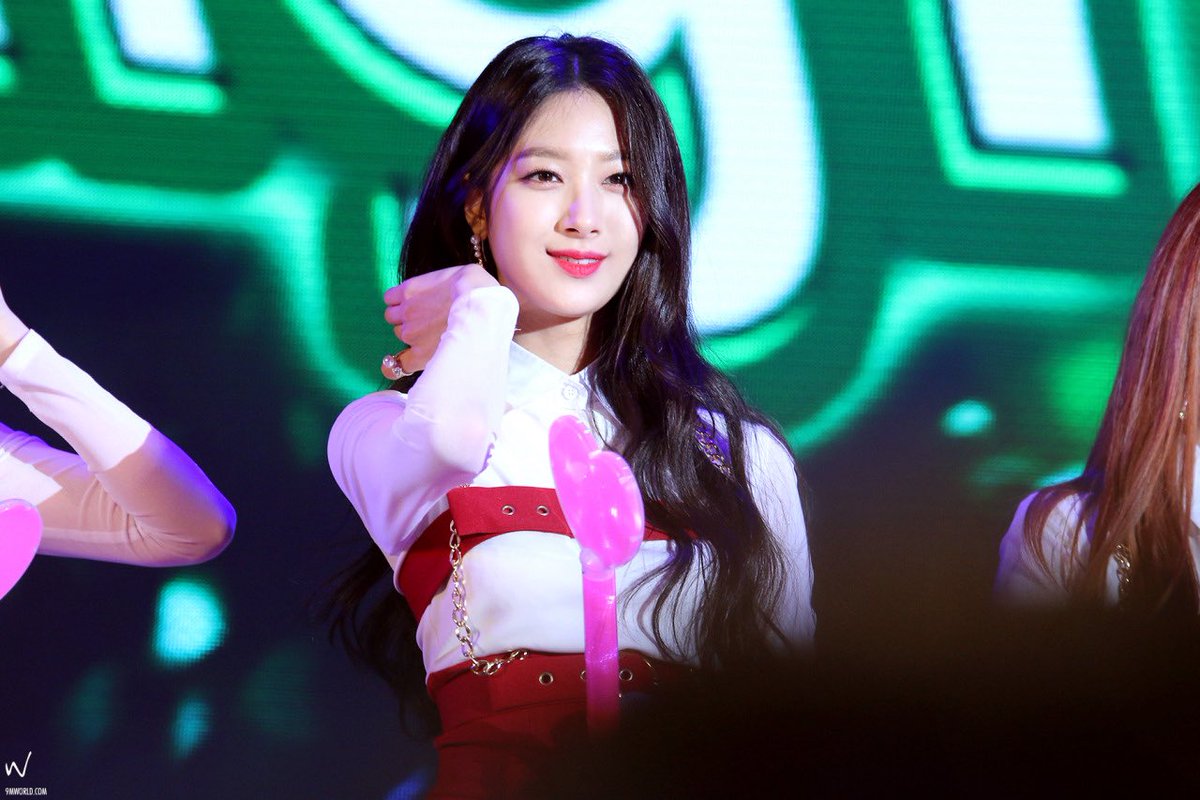 ⇢ #박민하 ✧ minha 
150228 ⚘ 9mworld