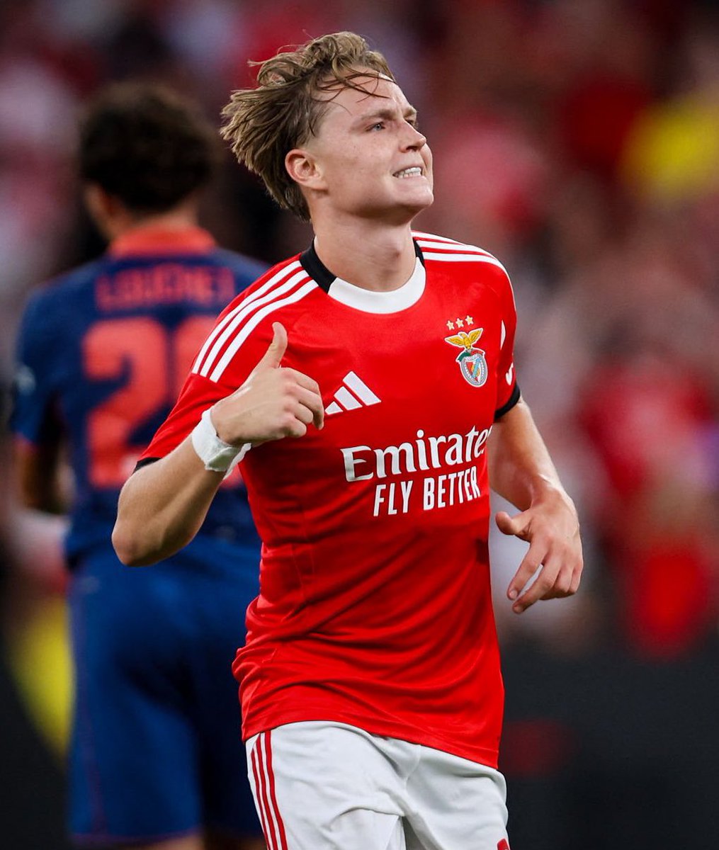 1amorbenfica's tweet photo. É para agarrar a titularidade! 😮‍💨 https://t.co/xQx6UOUudy