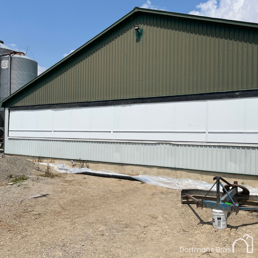 DortmansBros. (@dortmansb) on Twitter photo Fresh upgrade! 🚪💨We just installed brand new <a href="/SunNorthSystems/">Sun-North Systems</a> tunnel doors in this broiler barn, replacing the old heavy, water-logged ones. The result? Lighter, smoother operation and better airflow for the birds. 🐔✨
#dortmansbros #sunnorth #ventilation #ontag Fresh upgrade! 🚪💨We just installed brand new <a href="/SunNorthSystems/">Sun-North Systems</a> tunnel doors in this broiler barn, replacing the old heavy, water-logged ones. The result? Lighter, smoother operation and better airflow for the birds. 🐔✨
#dortmansbros #sunnorth #ventilation #ontag