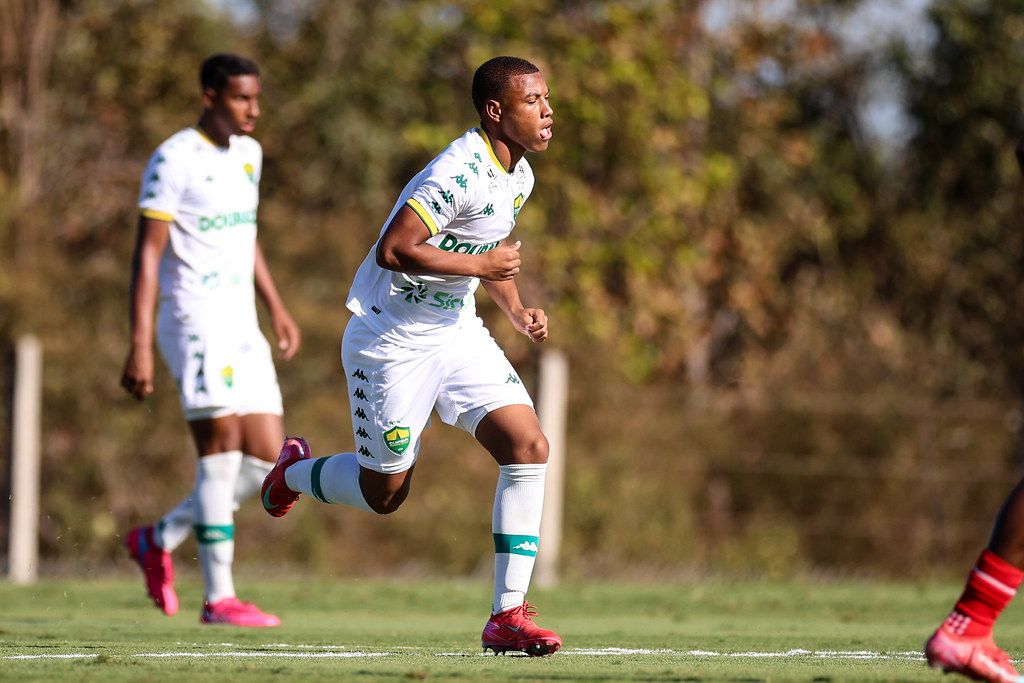CuiabaEC's tweet photo. Fotos de primeiro tempo!

CUI 2-1 BAH

#OrgulhodeMatoGrosso #CuiaBase https://t.co/pVlbW7Mpci