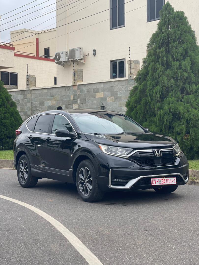 gandi_motors's tweet photo. ❗️❗️AVAILABLE ❗️❗️
2021 HONDA CRV EX

Push start
Keyless Entry 
Sunroof
Reverse Camera
Apple CarPlay &amp; Android auto
Custom alloy wheels 
Recently cleared 

GHc 415,000
Call/WhatsApp: 0241490669 https://t.co/M92DFlVffH