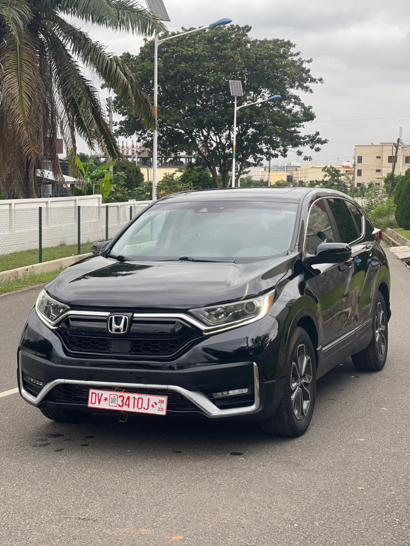 gandi_motors's tweet photo. ❗️❗️AVAILABLE ❗️❗️
2021 HONDA CRV EX

Push start
Keyless Entry 
Sunroof
Reverse Camera
Apple CarPlay &amp; Android auto
Custom alloy wheels 
Recently cleared 

GHc 415,000
Call/WhatsApp: 0241490669 https://t.co/M92DFlVffH