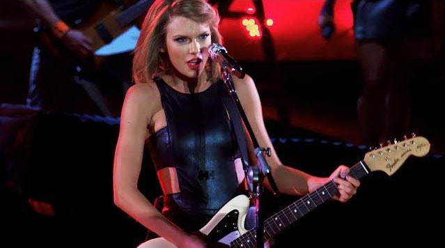 evildepressedbi's tweet photo. i still want my taylor swift rock album produced by nine inch nails #tayrock #ts12 #lifeofashowgirl https://t.co/NYFjIyKNeO