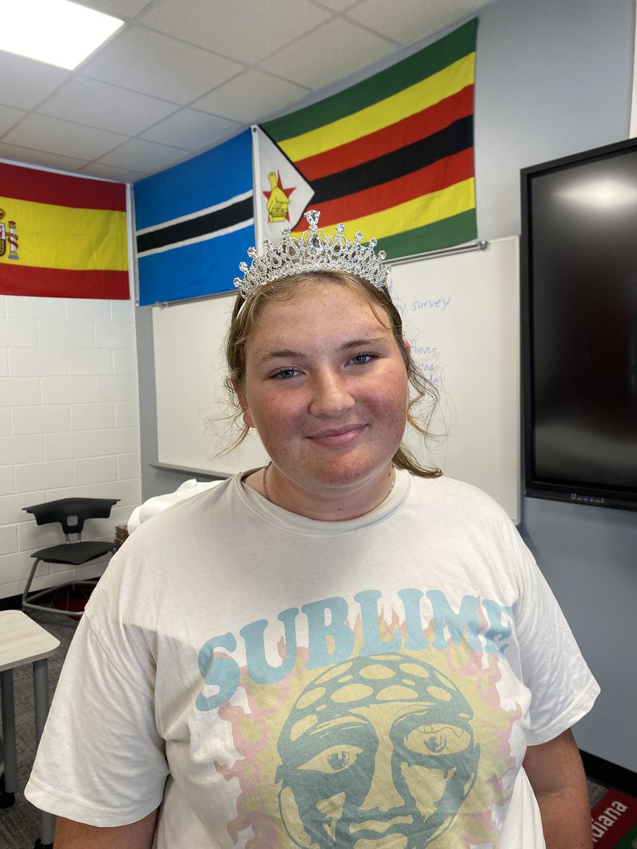 👑⛳ Congrats to our Queen of Summer Macy! 🌞 Her dedication and hard work all summer long are already shining through on the golf course this season. Keep swinging strong, Macy! 💪🏌️‍♀️ #QueenOfSummer #GolfStrong #HardWorkPaysOff