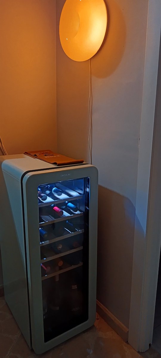 Esperando a la feria. Vinilos y vinos la previa que nos merecemos