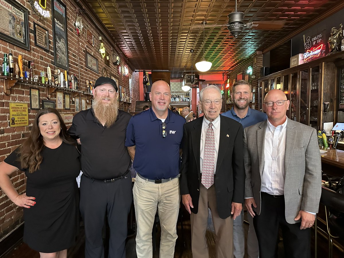 Chuck Grassley tweet media