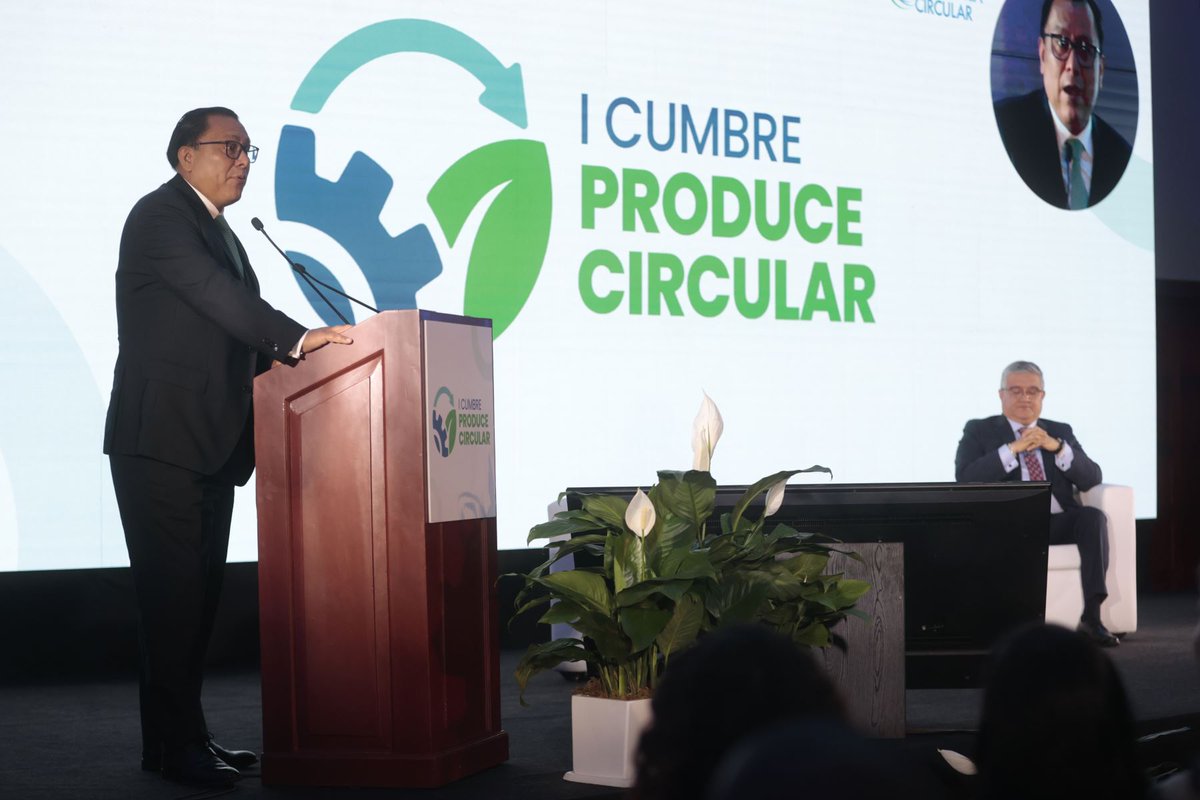 Agencia_Andina's tweet photo. 📸Hoy se inauguró la I Cumbre Produce Circular para impulsar la economía sostenible en el país. #ProduceCircular https://t.co/EbNGzgQD4N

 Foto: ANDINA/Vidal Tarqui https://t.co/z5VIpIcool