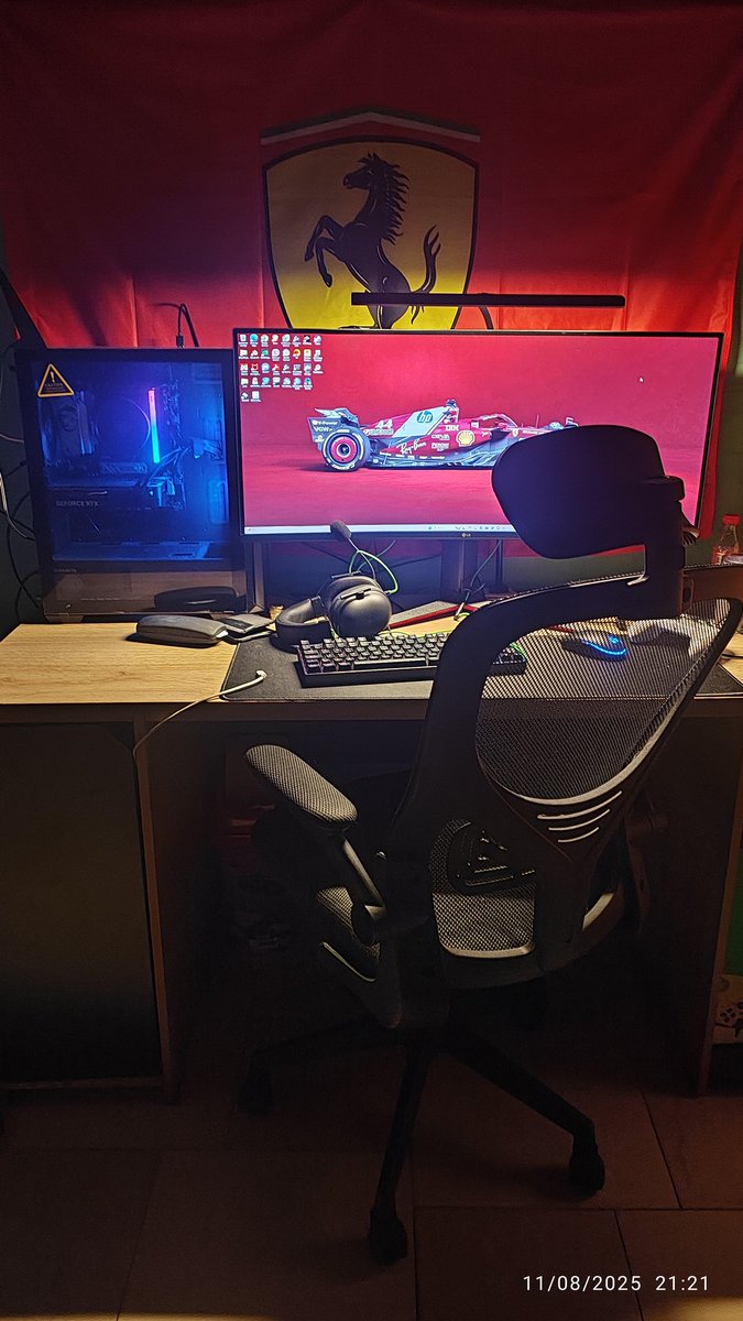 Sigo enamorado como de a poco va quedando mi setup 😍😍😍😍