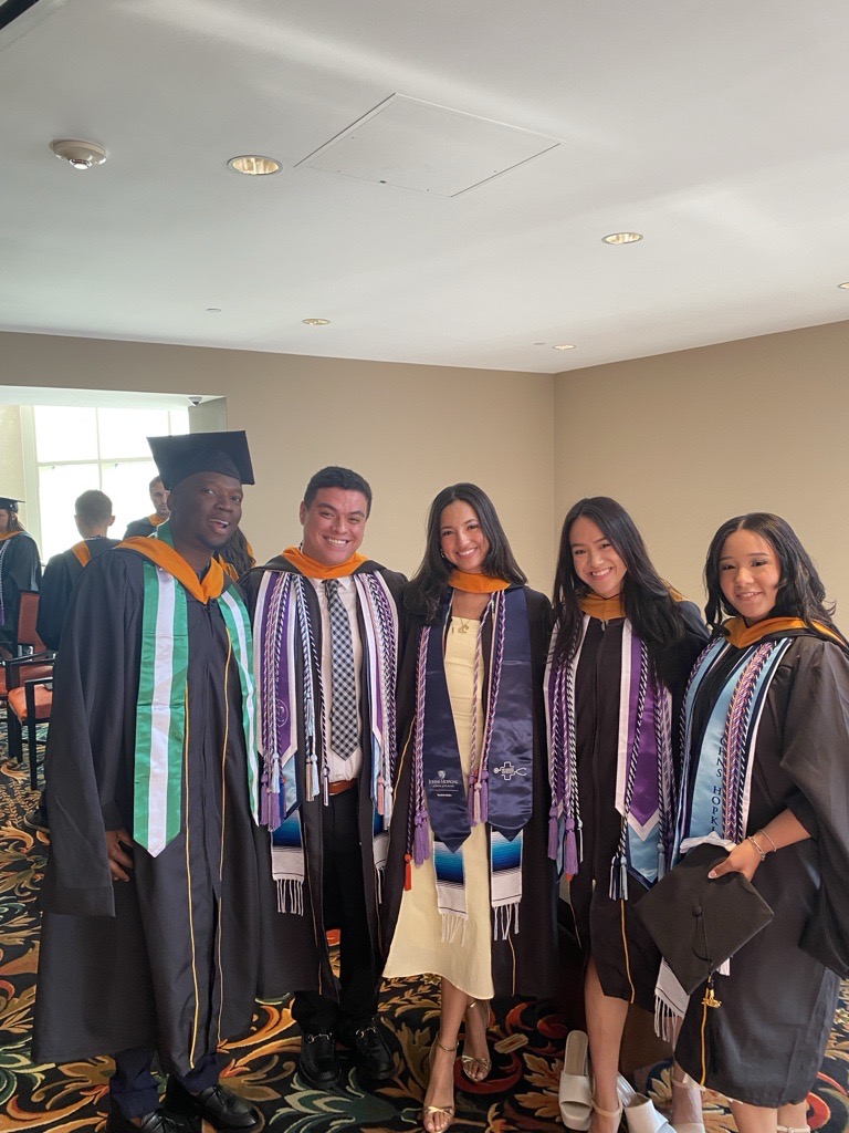 JHUNursing's tweet image. A great day to be a Blue Jay! Congratulations to today's graduates. We look forward to following and celebrating your success in your nursing journey.
#GoHopNurse #JHSON25 #Graduation