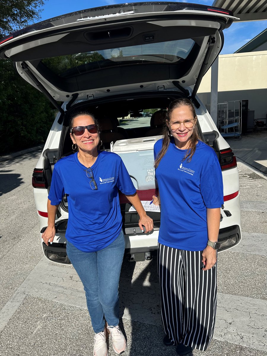 Thank you to Adriana Caicedo &amp; Arlin DeLeon for delivering Meals on Wheels for the Osceola Council On Aging yesterday! You are both amazing!  #OsceolaRealtorsCare #RealtorsAreGoodNeighbors