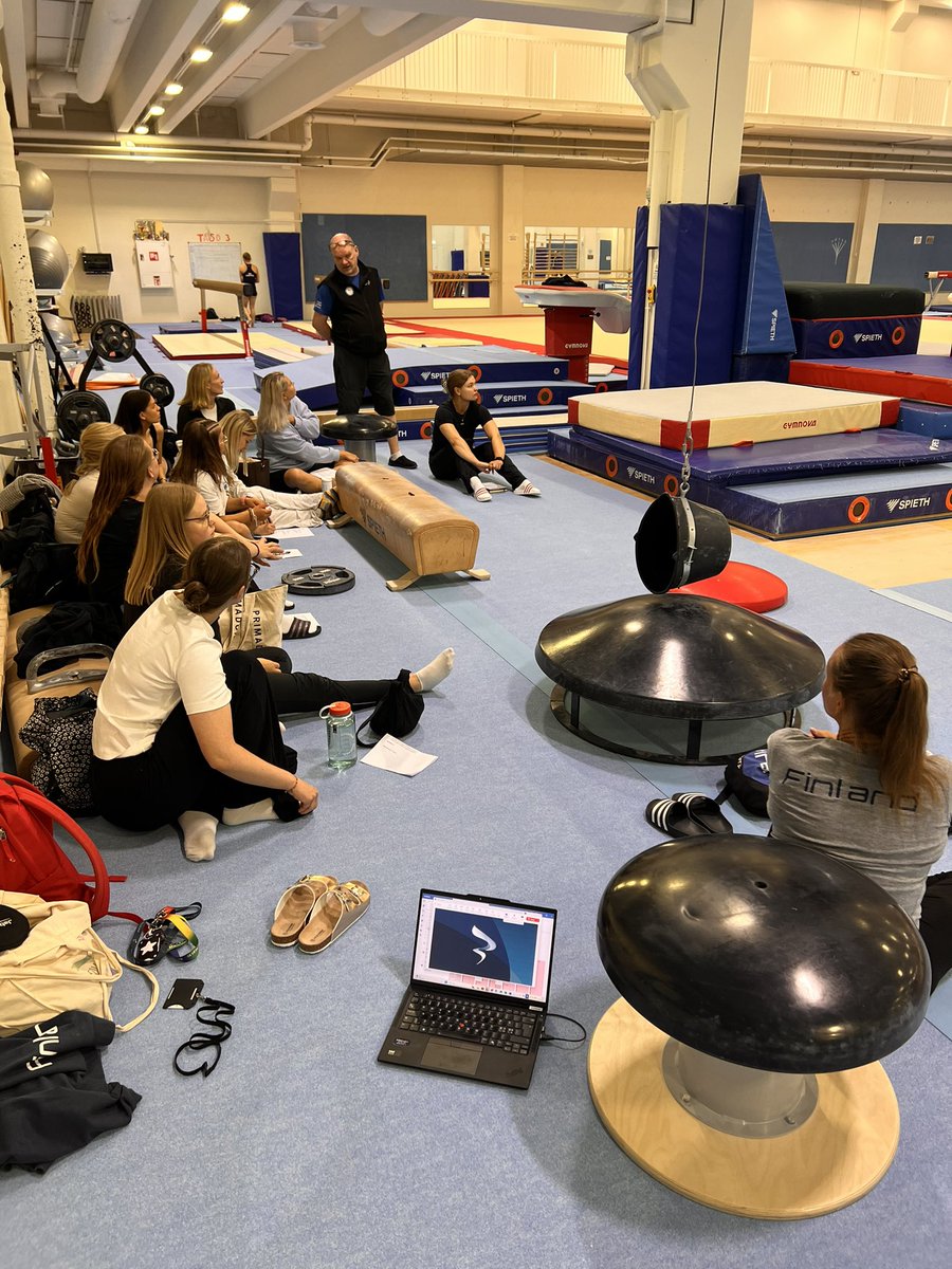 Lajitutkinnon ja VATin huippu-urheilun kenttäpäivä URHEAssa. Valmennus kehittyy, kun tieto ja taito liikkuvat vapaasti. Ihanaa uteliaisuutta tänään! 
#voimistelu #osaaminen