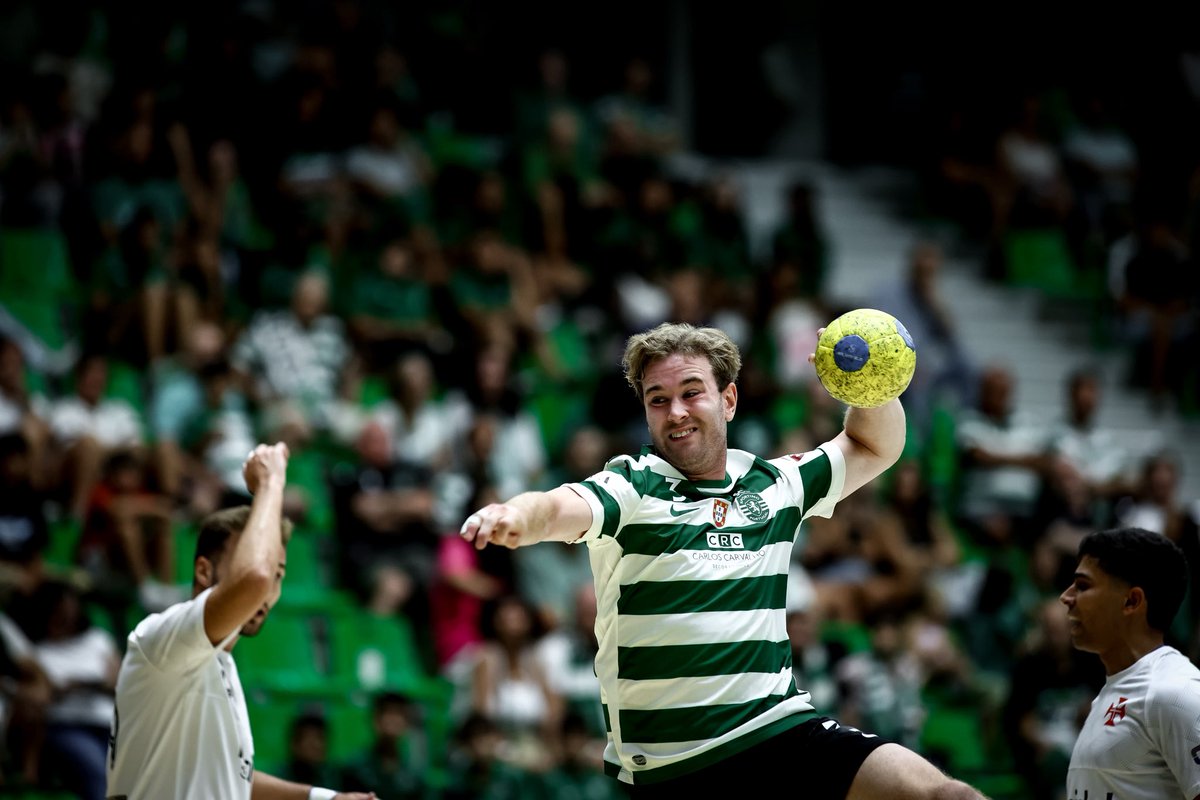SCPModalidades's tweet photo. #AndebolSCP | ⏹️ Apito final no Pavilhão João Rocha! Os nossos Leões vencem o #TroféuStromp 🤩
⚫️ 43-28 ⚪️ // #SCPCFB https://t.co/QFYqISlx9g