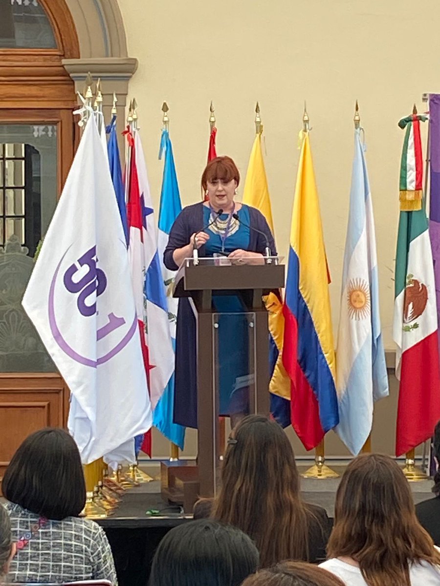 letybravoo's tweet photo. Continuamos en la VII Conferencia ordinaria de la @AMEAmagistradas.
💻 Taller “Inteligencia digital en redes”, a cargo de Kristina Wilfore, cofundadora de #ShePersisted y Directora de Innovación y Proyectos Globales en Reset Tech https://t.co/yfMttAdhVe
