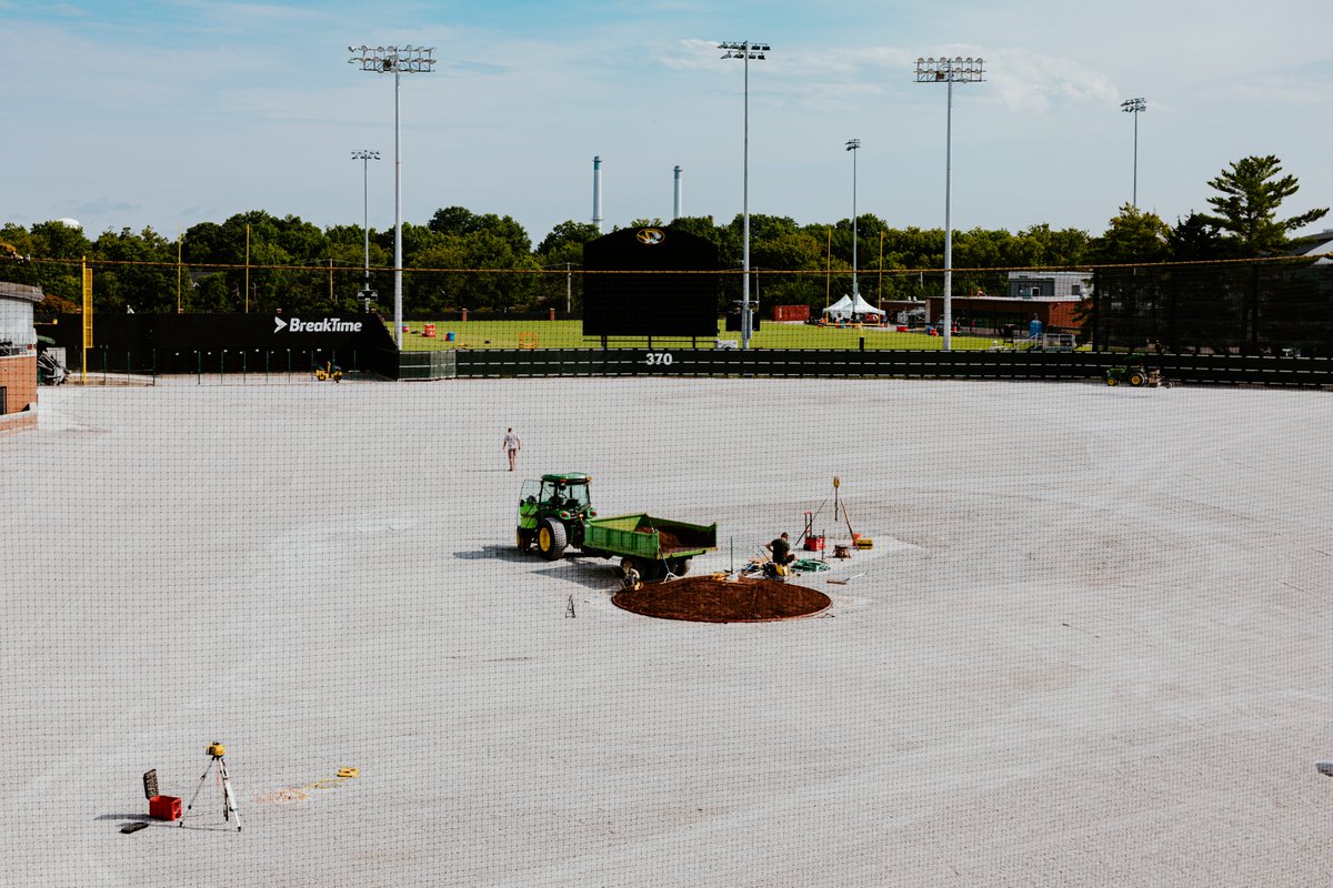 MizzouBaseball's tweet photo. Big things happening at Taylor this week 👀

#MizzouNOW 🐯 https://t.co/p5w4RnKGto