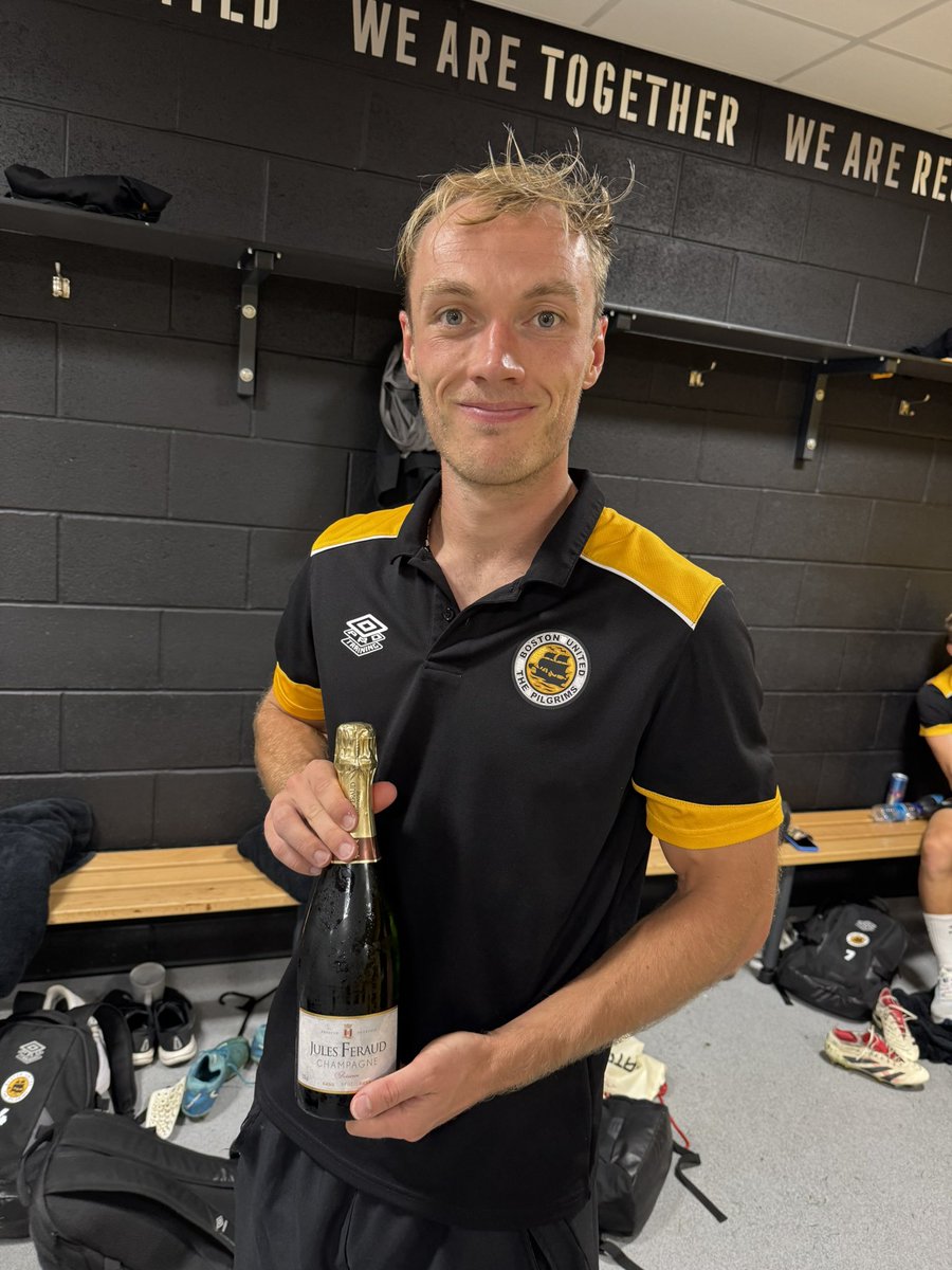 🍾 Tonight’s star man… 💫