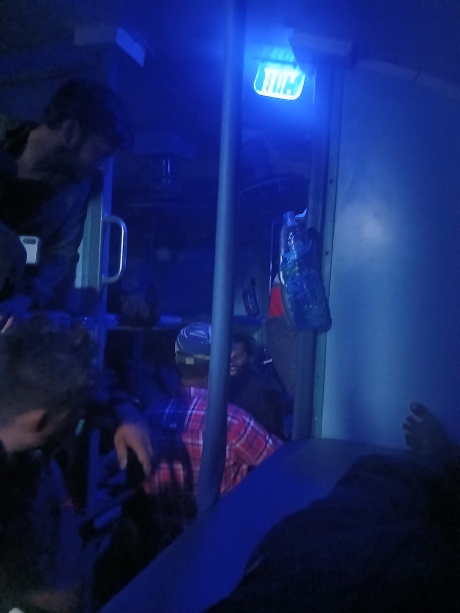 IrctcR77458's tweet photo. TC sire Unreserved Pasanger ko Sleeper Coch Main fin nahi Marey Hai and Paisey Lerey Hai Bina Fine Katy Riswat Chalri Hai Dm Sire and AK Unknown Person hai unkey sathe wo sabsy deal kara hai 
14864
PNR 2339897763
@AshwiniVaishnaw @RailMinIndia @IRCTCofficial  @drm_lko https://t.co/tGP58a4O7S