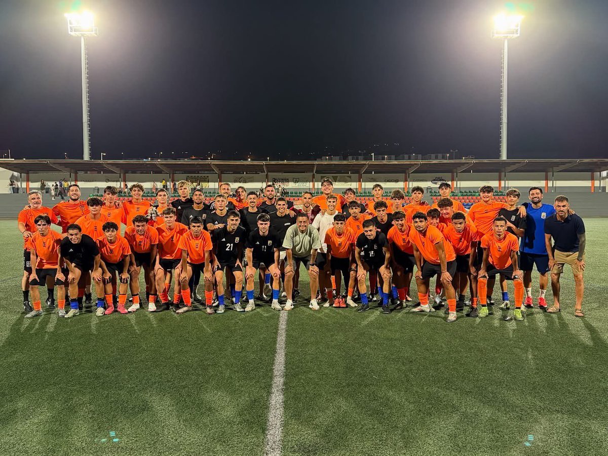 Seguimos trabajando y mejorando… 𝐉𝐔𝐍𝐓𝐎𝐒 🧡

UD🤝EFB