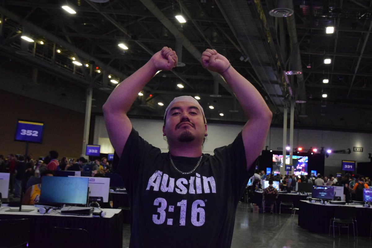 Alright so I guess this is now a tradition where I cosplay wrestlers at majors. Maybe I'll do CM Punk for Combo Breaker or perhaps someone else? Let me know what you think!