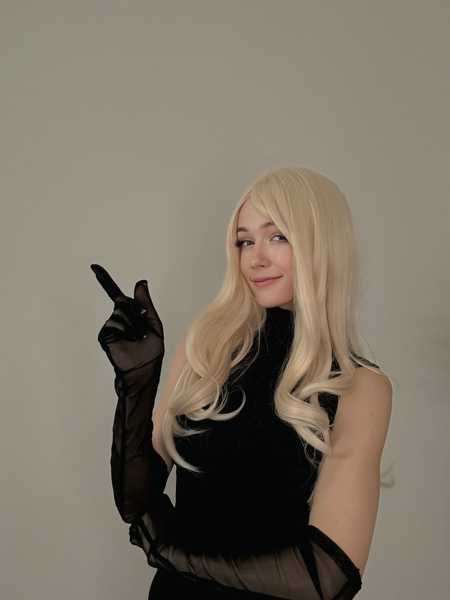 Do you like this cosplay? Rate it from 1 to 10.❤️