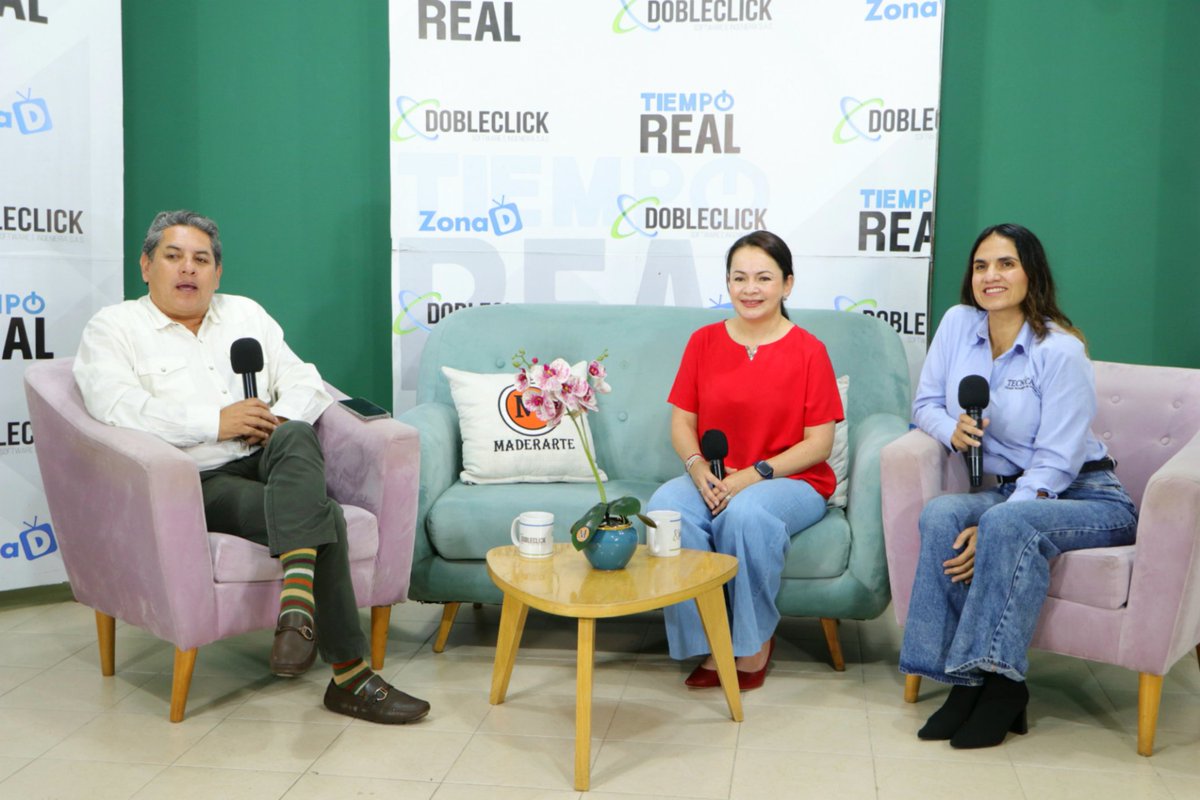 Compartimos espacio de diálogo con periodistas y medios de comunicación del Cauca, para invitar a propios y visitantes a disfrutar de 'Cauca Sabe a Café', escenario que reunirá productores, inversionistas y amantes del café de todo el mundo.

📍 Agendate del 15 al 17 de Agosto.