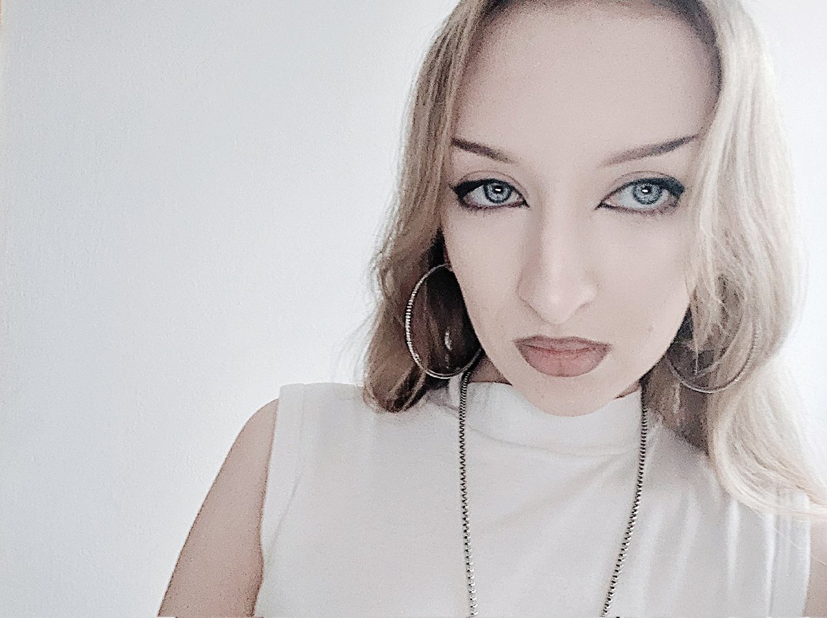 inst: scarlet.reeldrama