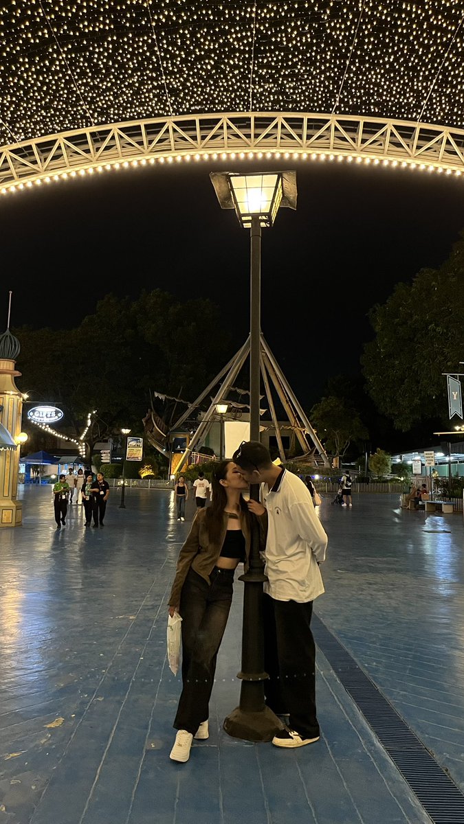 joanxpam's tweet photo. My safe space. I love you, mahal ko! @BreaduStixuu https://t.co/oj2Cp74tW6
