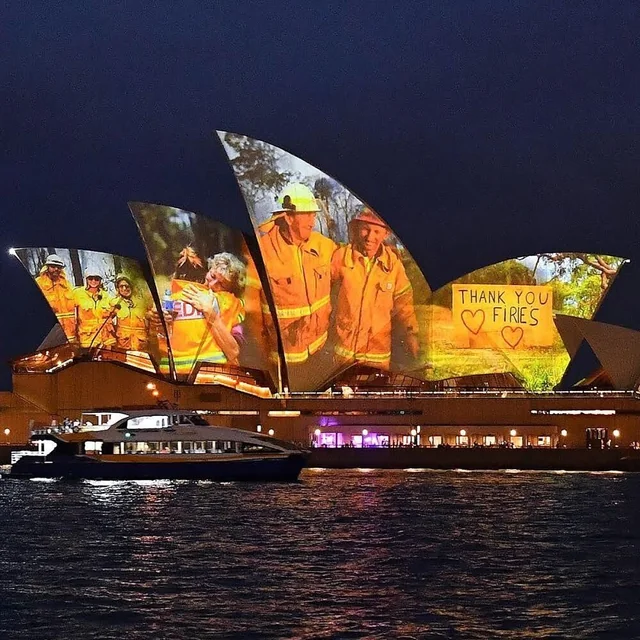 The Sydney Opera House thanking fire fighters when they battled wildfires from 6 years ago.