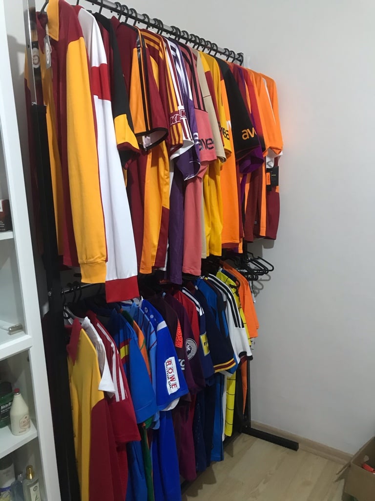 su sekil forma koleksiyonu olanlari cok kiskaniyorum