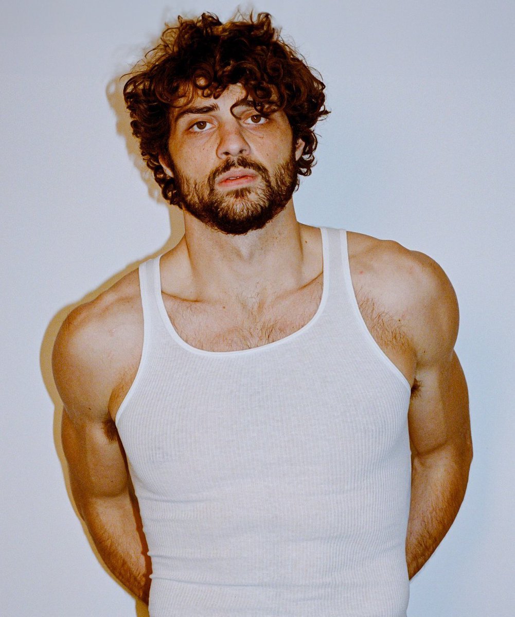 VisiodeCIne's tweet photo. ¿Precuela de #Rambo?

El actor Noah Centineo será Rambo en una precuela ambientada antes de la primera película de la saga en 1982. https://t.co/JiZzXm68CB